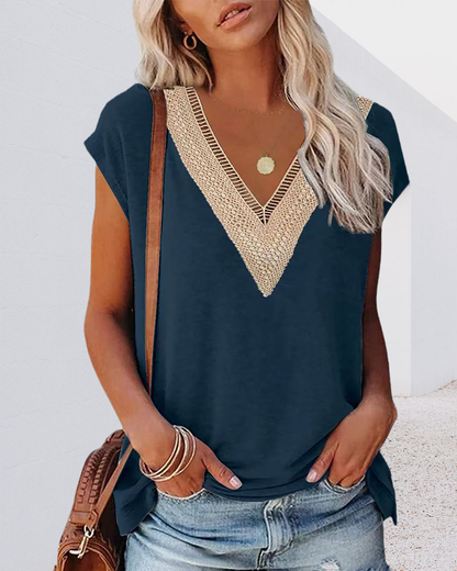 Laluna® | V-hals T-shirt met Kant
