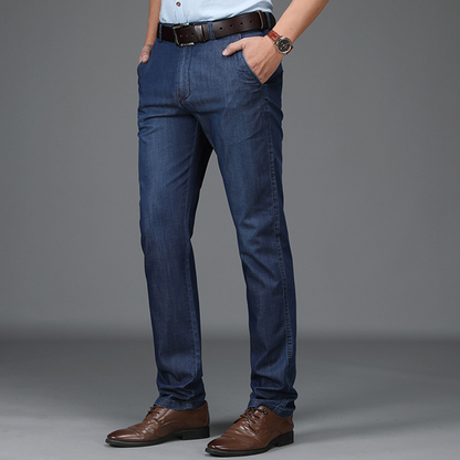 Jean Van Rekbaar Denim Met Een Klassieke Pasvorm Voor Mannen