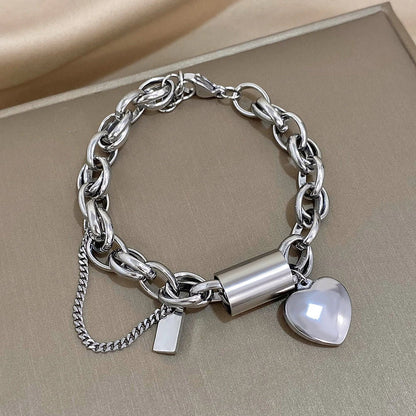 Luné® | Valentina — Gouden Hartjesarmband met Verfijnde Charms