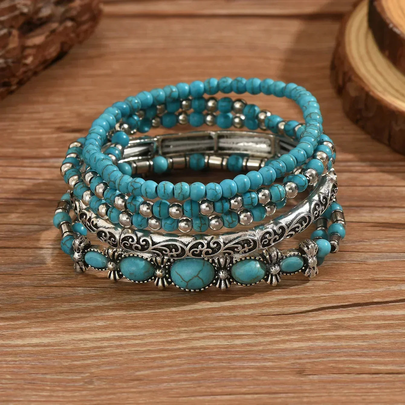 Luné® | Elara — Verfijnde Armbandenset met Turquoise Kralen